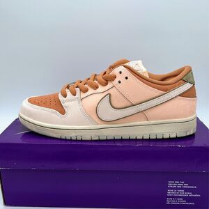 Nike SB Dunk Low Trocadéro Gardens FV5926-200 Size 9.5 New With Box DS